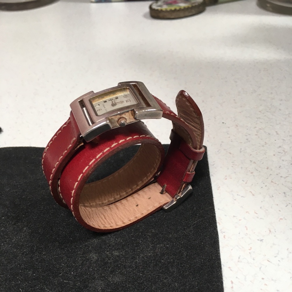 Watch - Picture 7 of 9